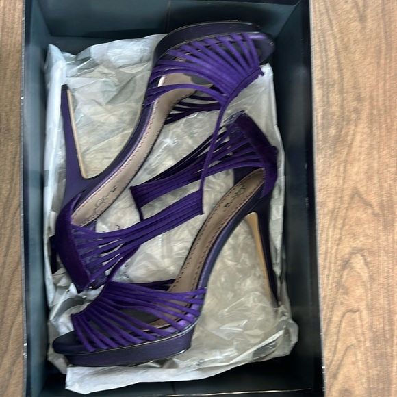 Platinum 5 inch stiletto heel purple suede sandals size 8 1/2 - Picture 3 of 11